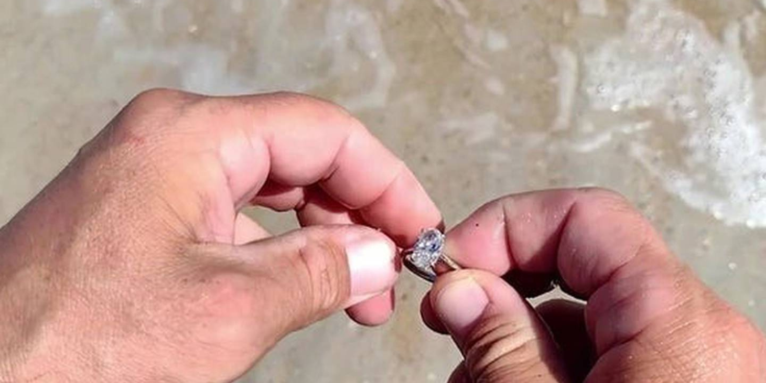 A Man Found a $40,000 Engagement Ring on a Beach and Gave it Back