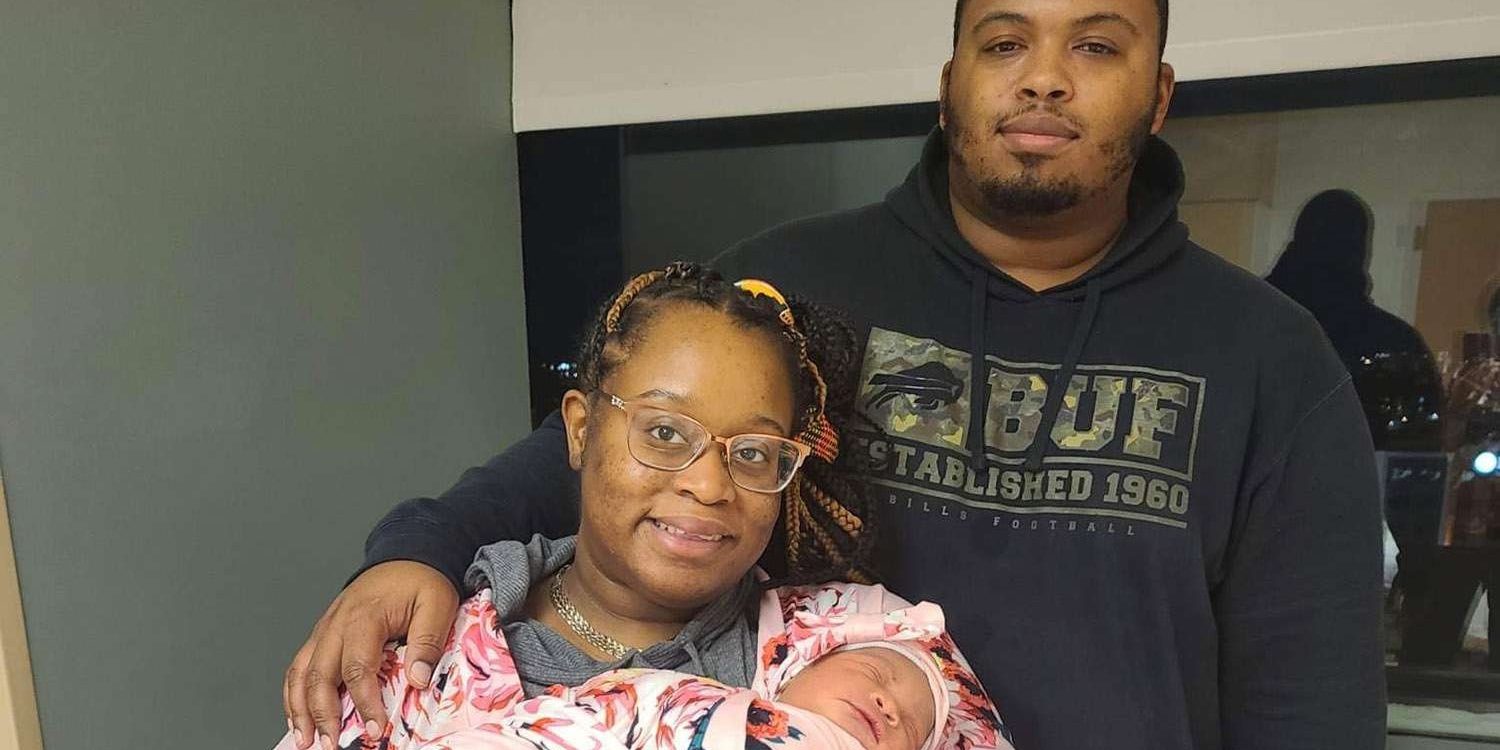 A Doula Used a Video Chat to Help a Couple Deliver Their Baby at Home