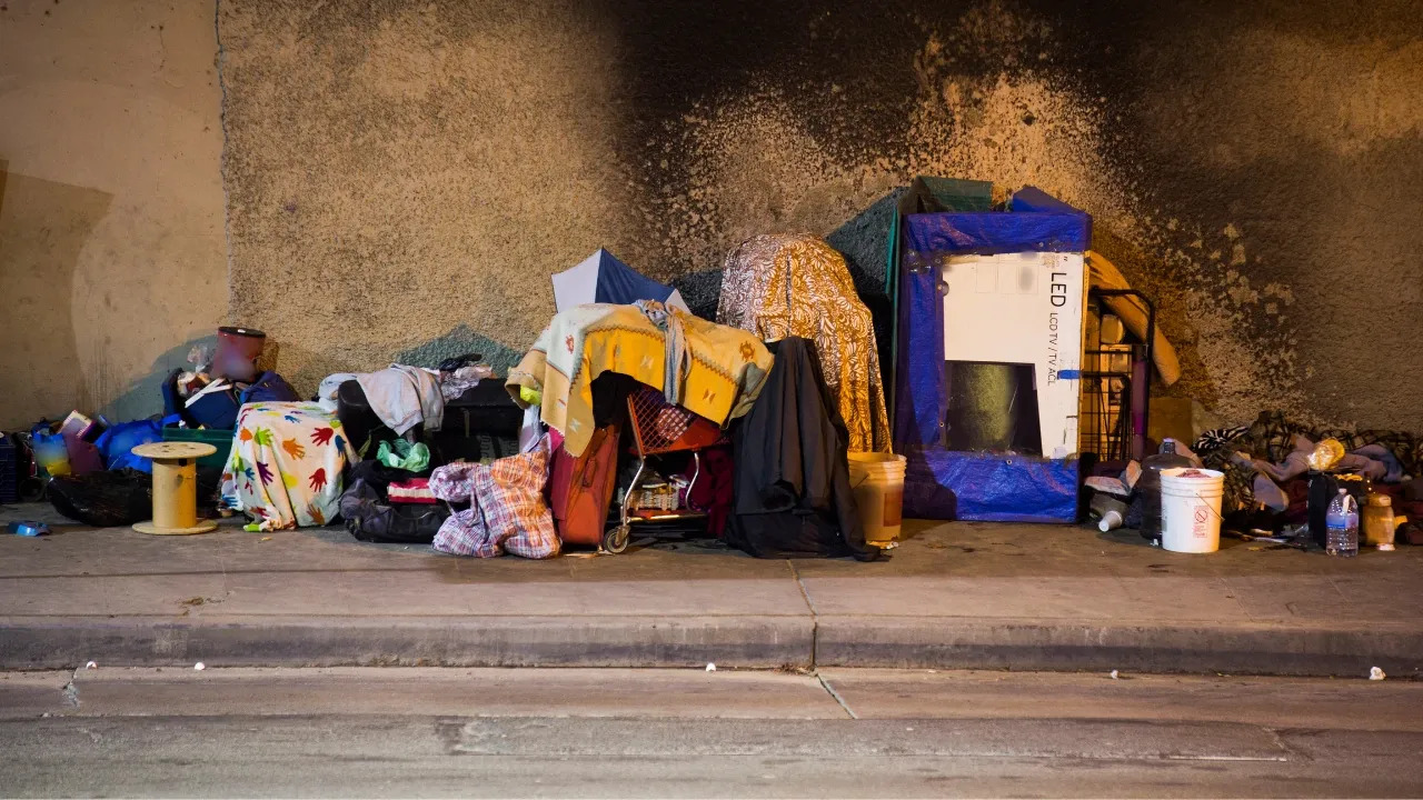 An image depicting a homeless life