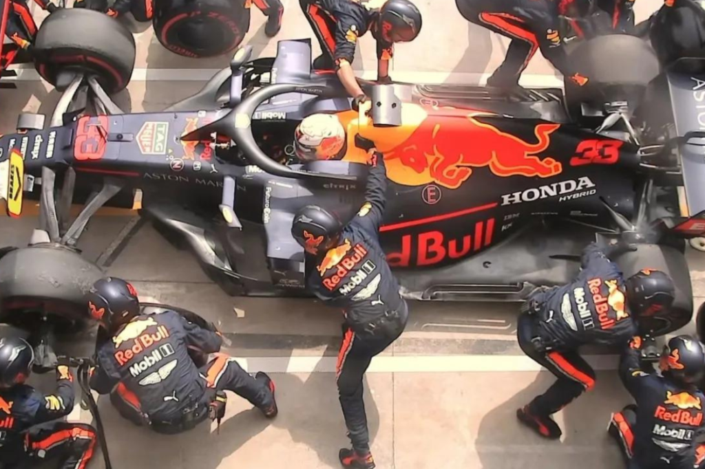 World Record 1.82 Second Pit Stop in Formula One Will Blow Your Mind