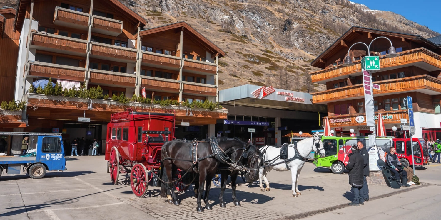 The Swiss Town of Zermatt Switched from Horses to Electric Vehicles